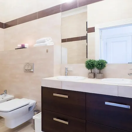 公寓 Golden Market Square - 3rooms, 90m2 Of Comfort & Quiet - As R502 *